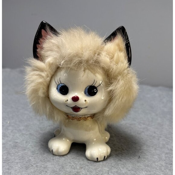 Vintage Furry Ceramic Cat Figurine by UCAGCO Porcelain Japan Kitschy 5.5" 1950s - Picture 1 of 7